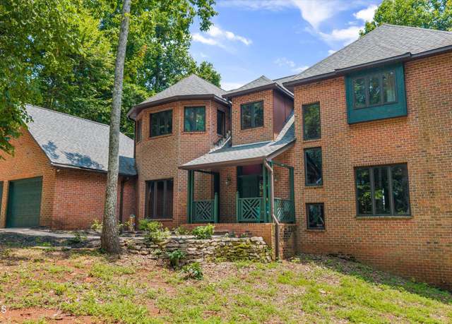 Property at 2204 Misty Trce, Knoxville, TN 37919, 4 beds, 3.5 baths