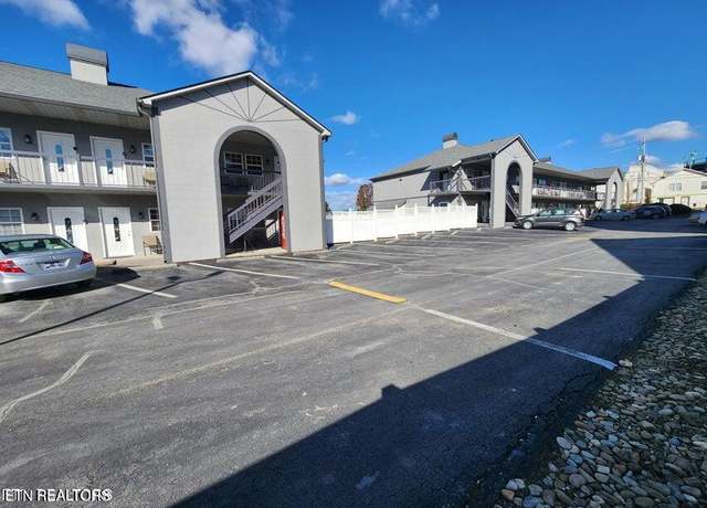 Property at 2748 Florence Dr Apt 209, Pigeon Forge, TN 37863, 1 bed, 1 bath