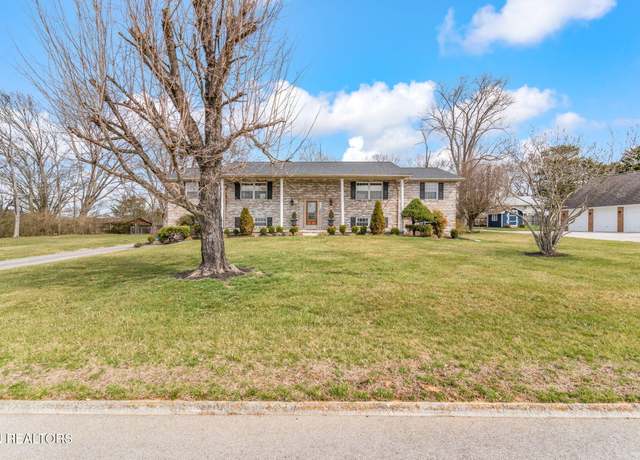 Property at 608 E Grinnell Cir, Knoxville, TN 37924, 4 beds, 3 baths