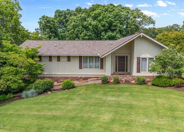 Property at 216 Saint Andrews Dr, Knoxville, TN 37934, 4 beds, 3.5 baths
