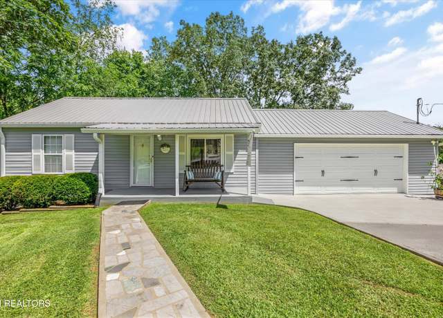 Property at 522 N Houston St, Maryville, TN 37801, 2 beds, 1 bath