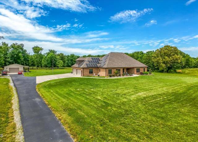 Property at 1139 Calderwood Hwy, Maryville, TN 37801, 4 beds, 3 baths