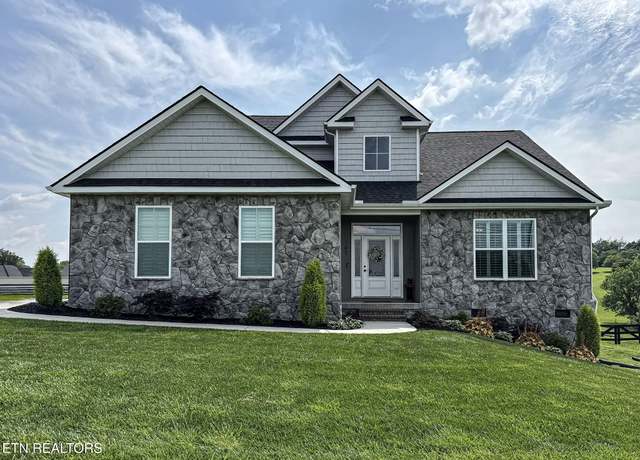 Property at 103 Eva Way, Maryville, TN 37801, 3 beds, 2.5 baths