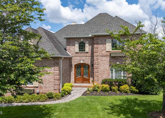 Property at 12635 Bayview Dr, Knoxville, TN 37922, 6 beds, 4.5 baths