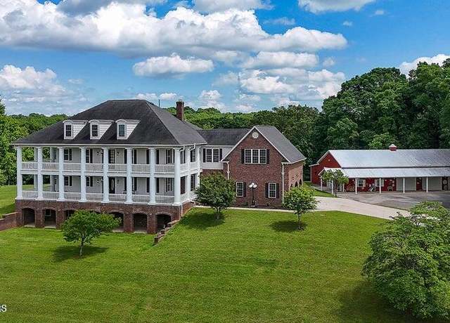 Property at 159 Farrs Rd, Kingston, TN 37763, 4 beds, 4.5 baths