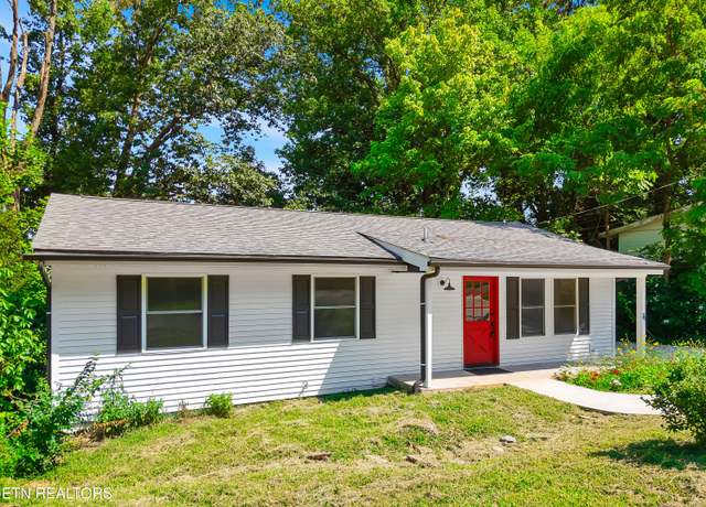 Property at 2249 Knollcrest Ln, Knoxville, TN 37920, 4 beds, 2 baths