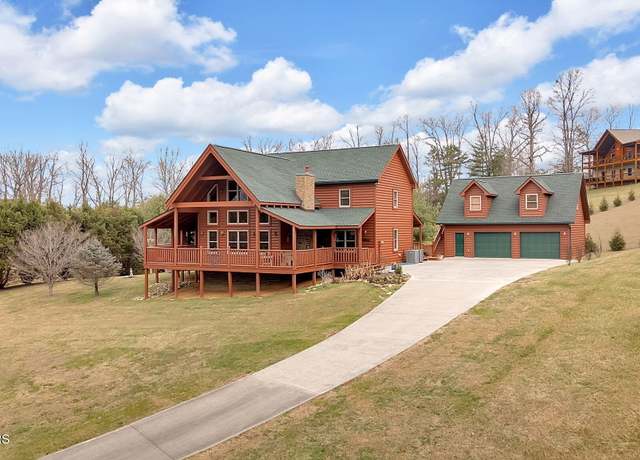 Property at 3385 Clear Valley Dr, Sevierville, TN 37862, 4 beds, 4 baths