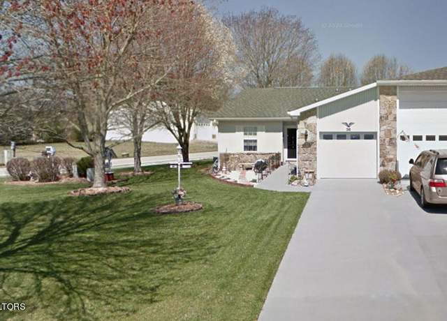 Property at 36 White Oak Cir, Crossville, TN 38555, 2 beds, 2 baths