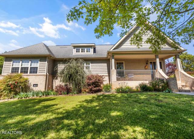 Property at 3109 Georgetown Ct, Maryville, TN 37803, 3 beds, 2 baths
