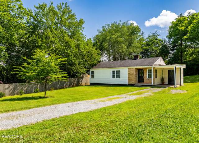 Property at 409 Melrose St, Maryville, TN 37803, 3 beds, 2 baths