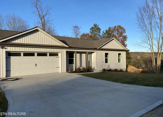 Property at 7516 Silveredge Rd, Knoxville, TN 37918, 3 beds, 2 baths