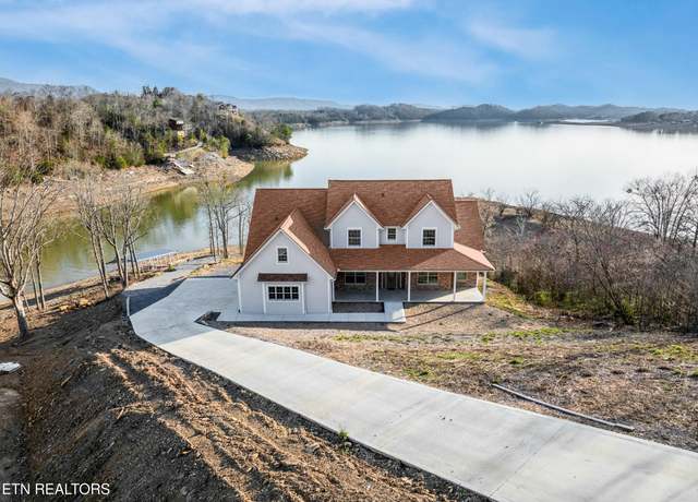 Property at 2126 Stone Harbor Dr, Dandridge, TN 37725, 5 beds, 4 baths