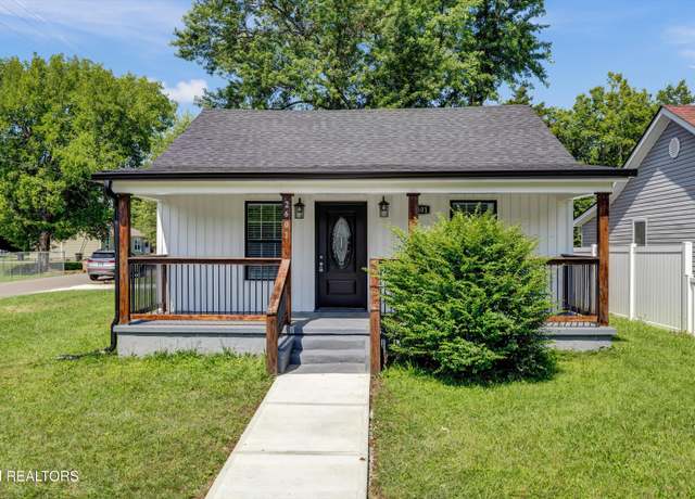 Property at 2601 NW Chillicothe St, Knoxville, TN 37921, 3 beds, 2 baths