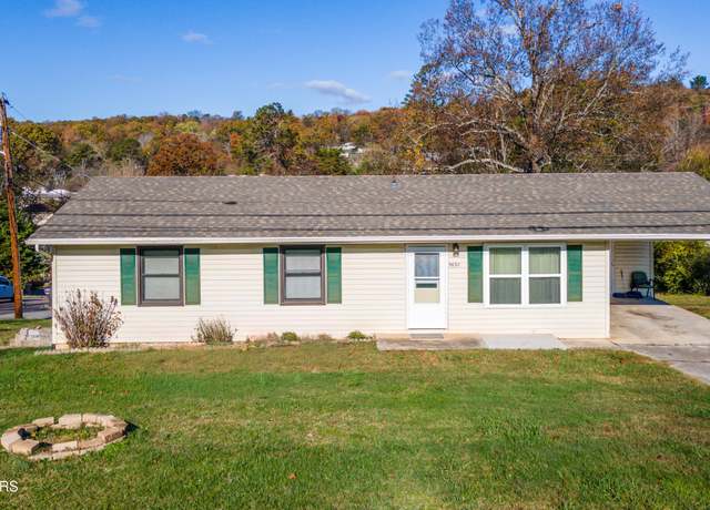 Property at 5632 Lon Roberts Dr, Knoxville, TN 37918, 3 beds, 2 baths