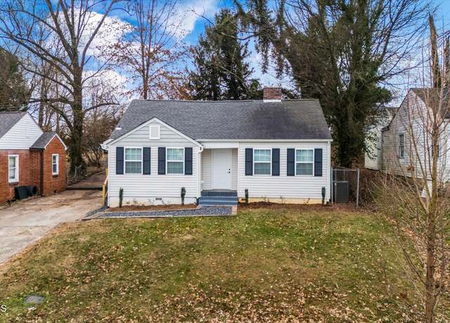 Property at 2536 Linden Ave, Knoxville, TN 37914, 3 beds, 1 bath