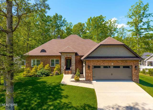 Property at 711 St George Dr, Crossville, TN 38558, 3 beds, 2.5 baths