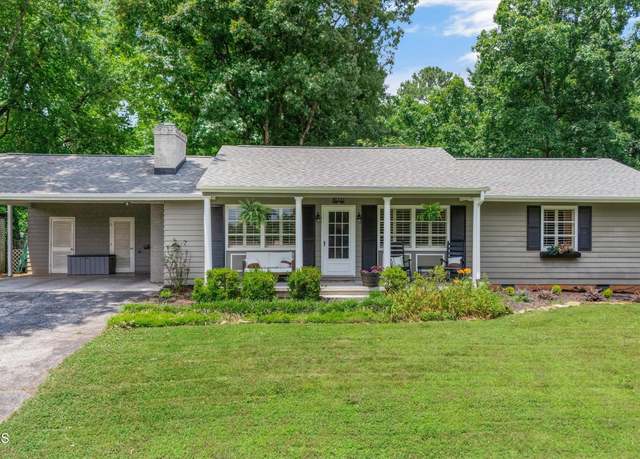 Property at 8037 Sabre Dr, Knoxville, TN 37919, 3 beds, 1.5 baths