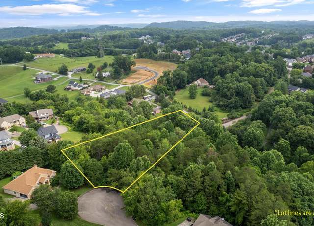 Property at 8014 Fieldstone Rd, Knoxville, TN 37938