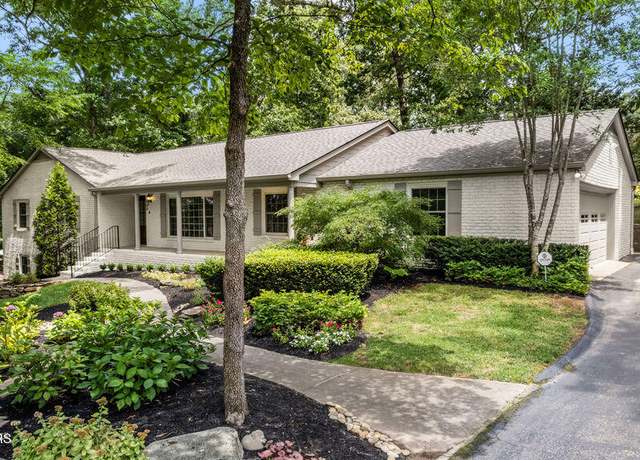 Property at 600 Kempton Rd, Knoxville, TN 37909, 6 beds, 3.5 baths