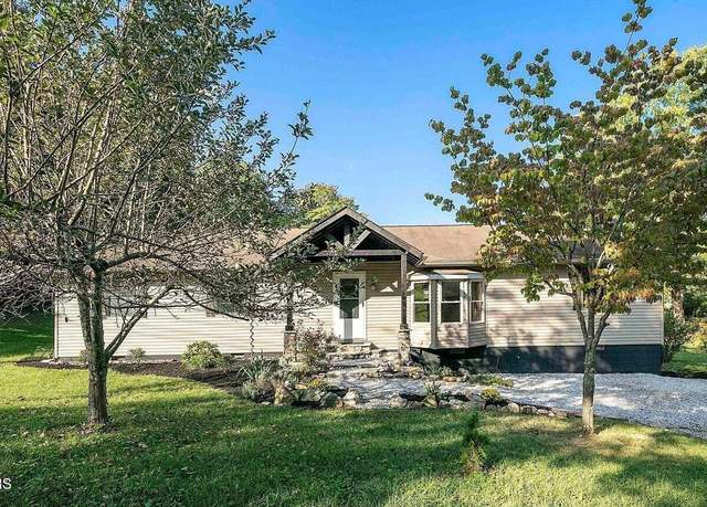 Property at 1950 Everhart Ln, Knoxville, TN 37921, 3 beds, 2 baths