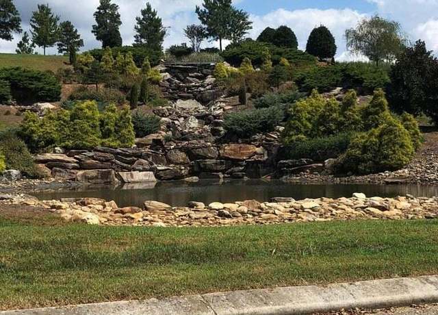 Property at 76 Twin Lakes Dr, Loudon, TN 37774