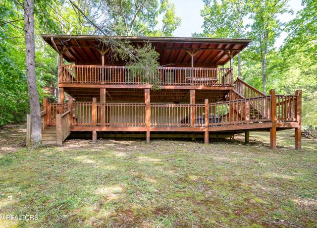 Property at 2230 Cove Creek Dr, Sevierville, TN 37862, 2 beds, 2 baths