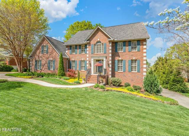 Property at 1909 Whitehall St, Maryville, TN 37803, 5 beds, 5.5 baths
