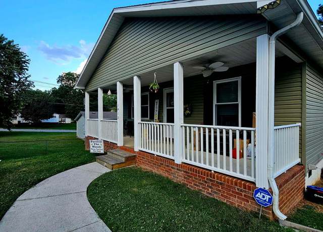 Property at 1410 Morningside Ave, Maryville, TN 37804, 3 beds, 1.5 baths