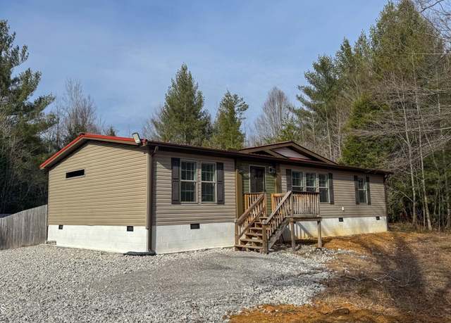 Property at 365 E Isham Rd, Winfield, TN 37892, 3 beds, 2 baths