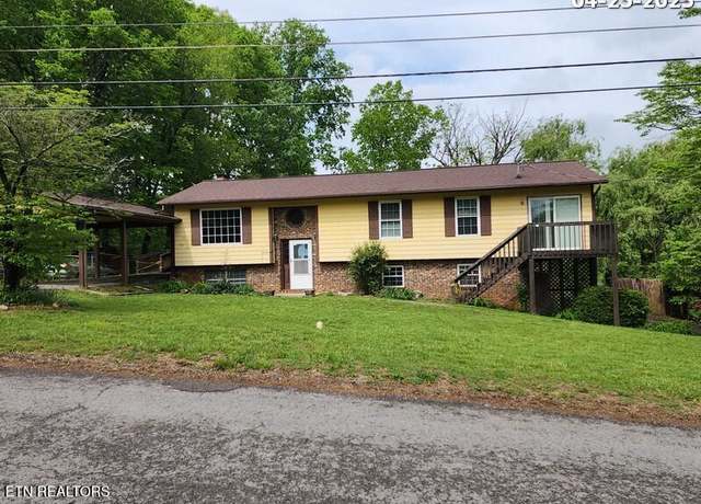 Property at 8422 San Marcos Dr, Knoxville, TN 37938, 4 beds, 3 baths