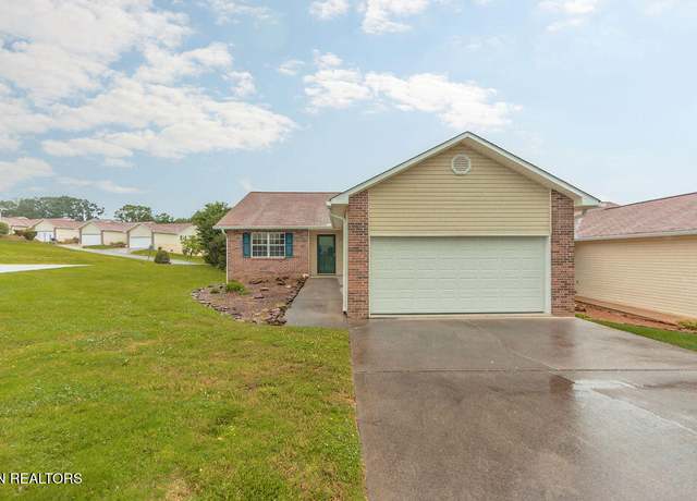 Property at 132 Executive Meadows Dr, Lenoir City, TN 37771, 3 beds, 2 baths