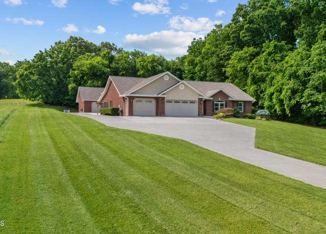 Property at 225 Piney Rd, Kodak, TN 37764, 3 beds, 2.5 baths