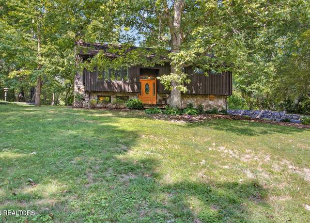 Property at 953 Mimosa Ln, Crossville, TN 38572, 3 beds, 3 baths