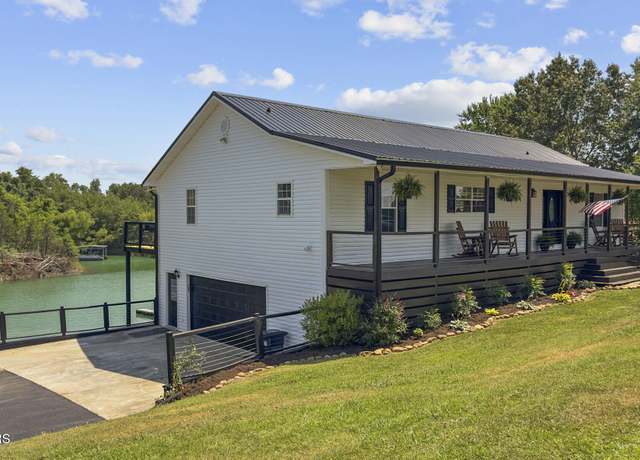 Property at 1033 Sunset View Rd, Sevierville, TN 37876, 2 beds, 3 baths