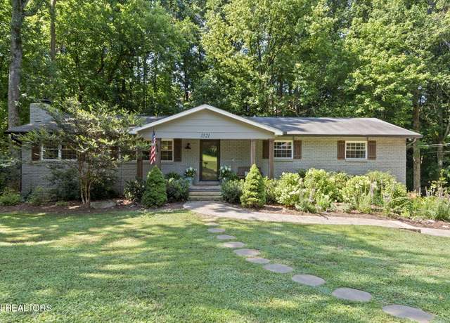 Property at 1521 Aldenwood Ln, Knoxville, TN 37919, 4 beds, 2 baths