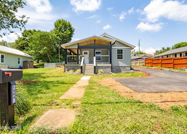 Property at 1304 Grove St, Loudon, TN 37774, 3 beds, 1 bath