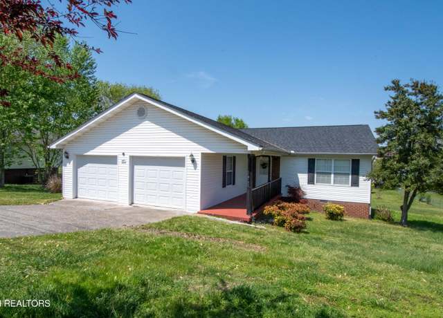 Property at 4275 Pea Ridge Rd, Maryville, TN 37804, 3 beds, 2 baths