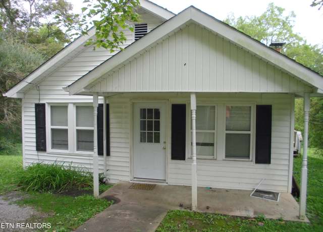 Property at 214 Garrett St, Jamestown, TN 38556, 2 beds, 1 bath