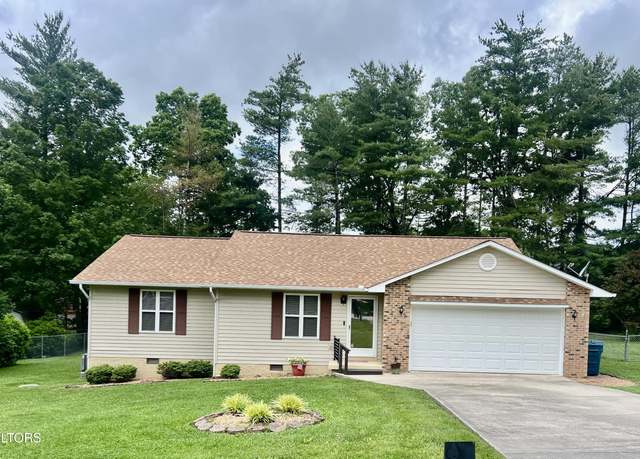 Property at 182 Southridge Cir, Crossville, TN 38555, 3 beds, 2 baths