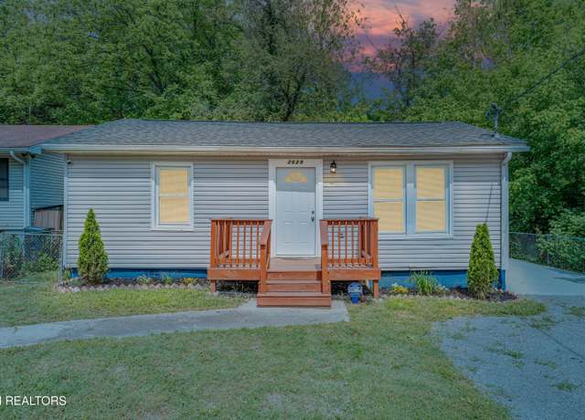 Property at 2629 Wilson Ave, Knoxville, TN 37914, 2 beds, 1 bath