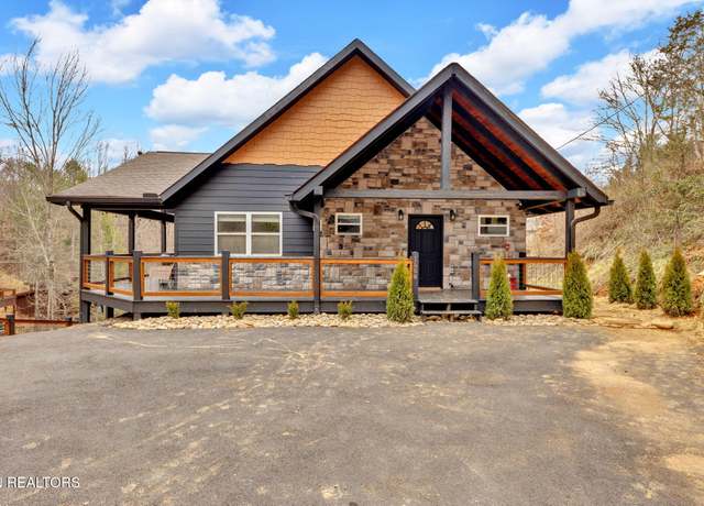 Property at 1608 Mitchell Farm Rd, Sevierville, TN 37876, 2 beds, 3 baths