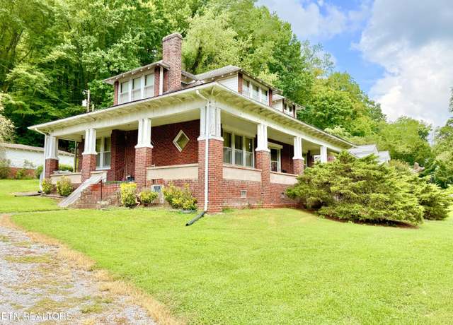 Property at 5994 Dr Thomas Walker Rd, Rose Hill, VA 24281, 4 beds, 3 baths