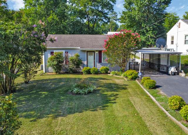 Property at 2240 Mcclung Ave, Knoxville, TN 37920, 3 beds, 2 baths