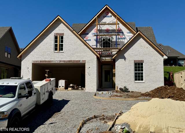 Property at 2125 Mission Hill Ln, Knoxville, TN 37932, 4 beds, 3 baths