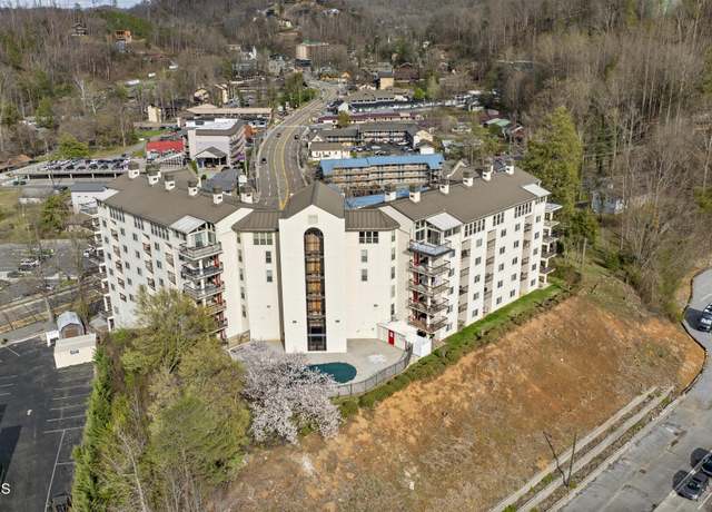 Property at 102 Baskins Creek Byp #604, Gatlinburg, TN 37738, 2 beds, 2.5 baths