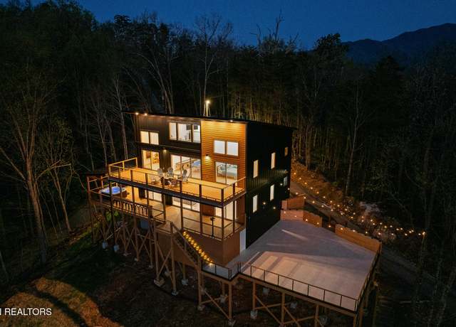 Property at 738 & 742 Smokerise Dr, Gatlinburg, TN 37738, 5 beds, 6 baths