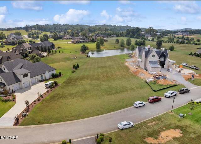 Property at 3741 Edgewater Way, Louisville, TN 37777, 5 beds, 6 baths