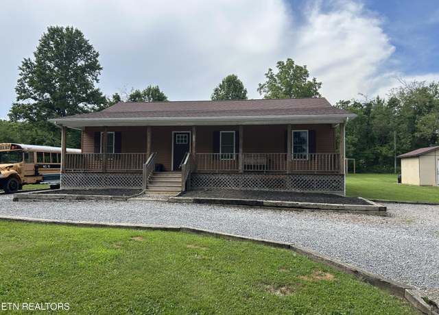 Property at 935 Pinetree Rd, Jamestown, TN 38556, 3 beds, 2 baths