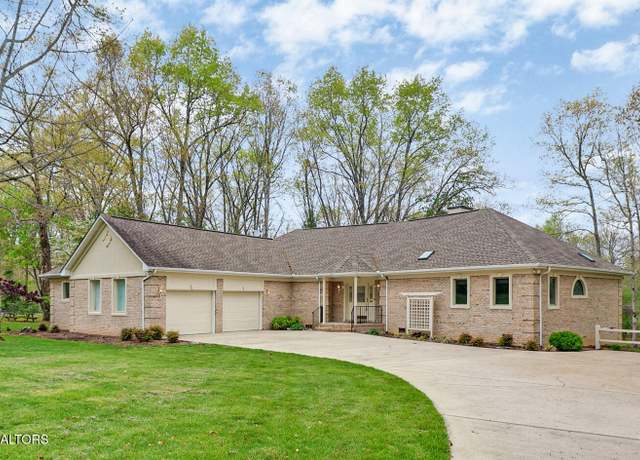 Property at 662 Laurel Cir, Crossville, TN 38555, 3 beds, 2.5 baths