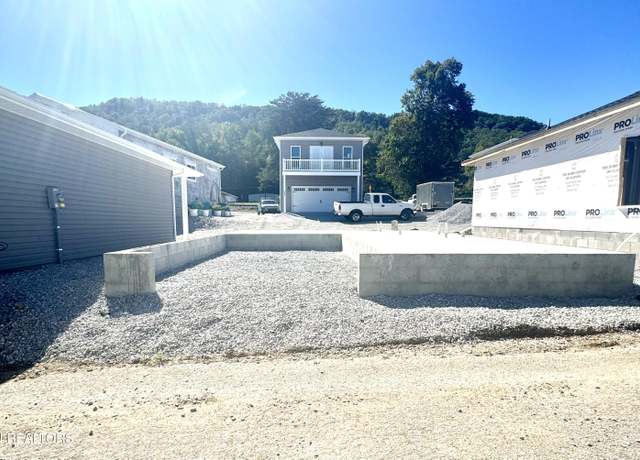 Property at 317 7th St, Rocky Top, TN 37769, 1 bed, 1 bath